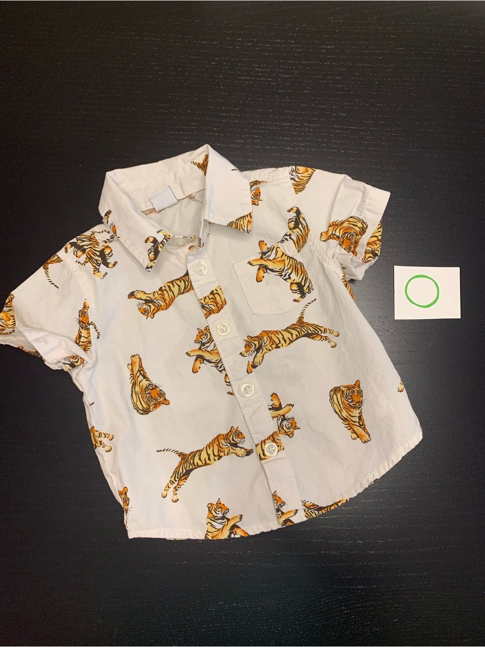 $3.00 💝 Old Navy 3-6m White Button-Down Shirt with Tiger Print